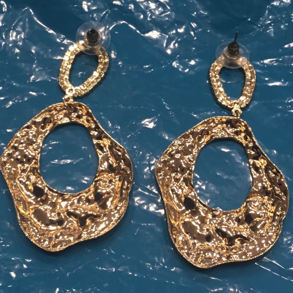 Earrings - Picture 3 of 3